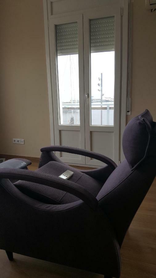 Apartament Marina Port Кембрилс Екстериор снимка