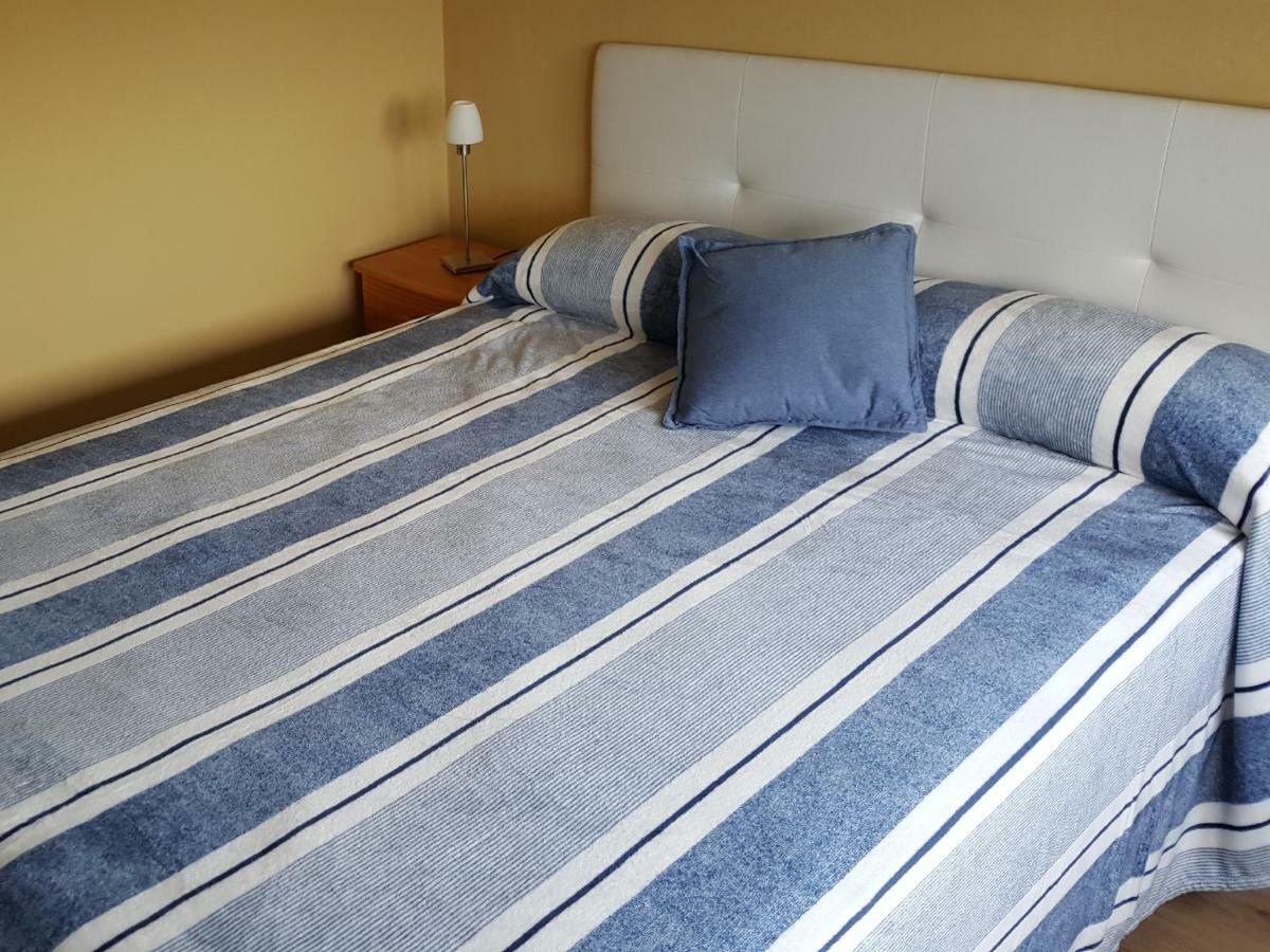 Apartament Marina Port Кембрилс Екстериор снимка