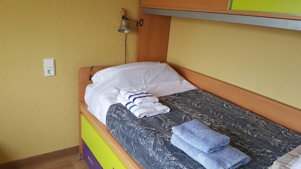 Apartament Marina Port Кембрилс Екстериор снимка