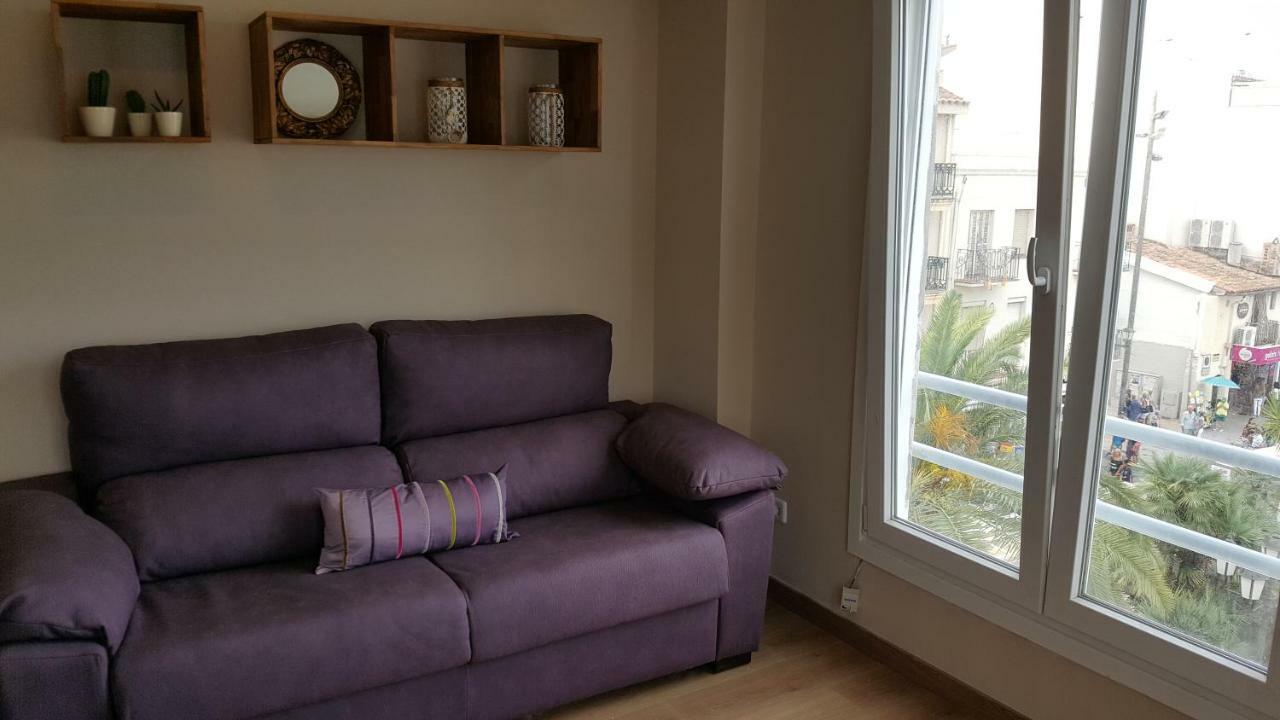 Apartament Marina Port Кембрилс Екстериор снимка