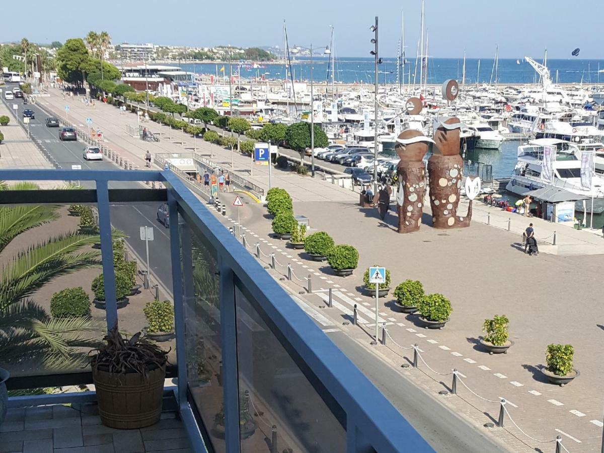 Apartament Marina Port Кембрилс Екстериор снимка